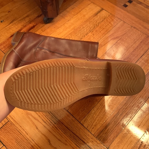 Vintage leather & shearling boots - Picture 2 of 4